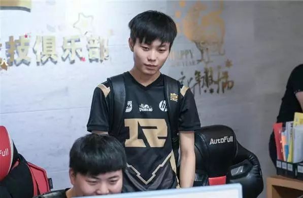 投射窗口